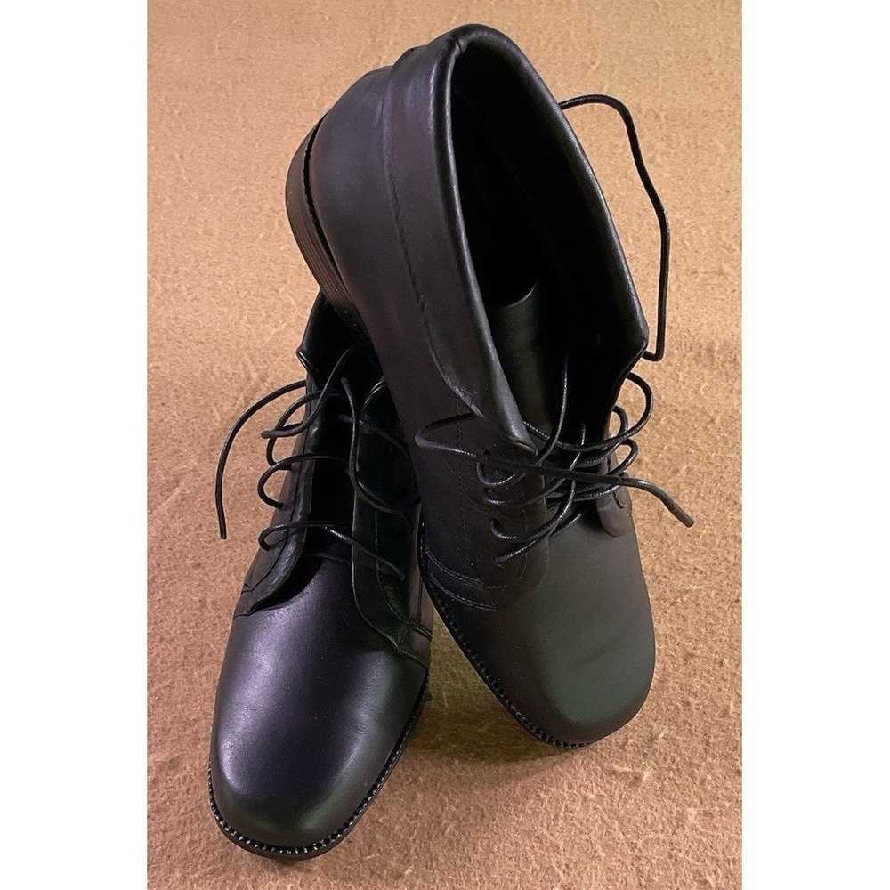 New Cabin Creek Black Leather Chukka Boots Women Size 7.5M